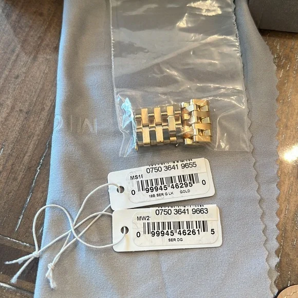 Michele Serein Diamond Gold Watch - Picture 3 of 10